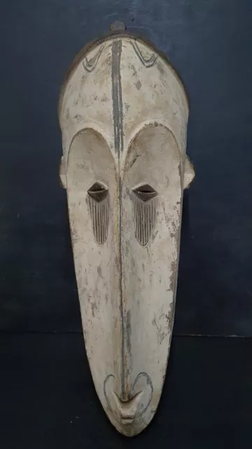 Ancien et très rare masque cultuel Ngil - Ethnie Fang - Gabon - Art africain.