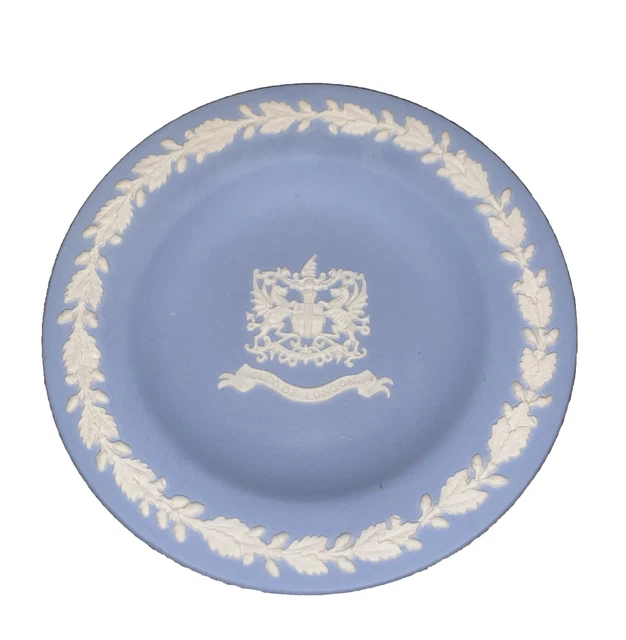 WEDGWOOD Vintage Blue Jasperware Mini Plate City of London Crest 4.5"