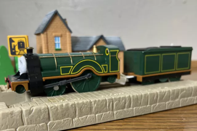 Thomas & Friends TrackMaster Emily With Tender Motorized Train Engine 2004 TOMY Thomas & Friends TrackMaster Emily With Tender Motorized Train Engine 2004 TOMY