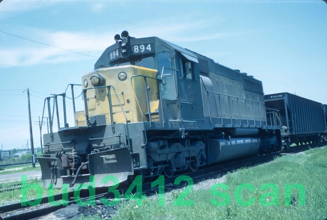 CNW Chicago & North Western SD40 #894 at Butler WI DUPLICATE? Slide