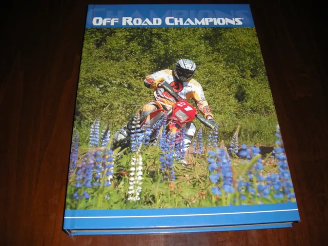 Yamaha Vr46 Book Libro Off Road Champions 2004  Nuovo  In Italiano E Inglese