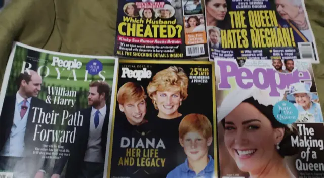 LOT OF 5 Magazines THE ROYALS Diana WILLIAM Harry CHARLES Meghan KATE Queen 2002