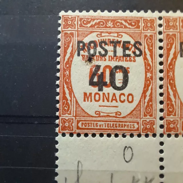 Monaco Yt 137 Variety Small 0 In Pair. Mnh But Pin Hole In The Stamps With Var! 2