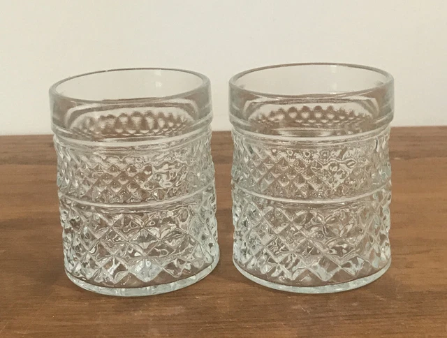 2 Vintage Anchor Hocking Wexford Pattern Glasses -  225ml
