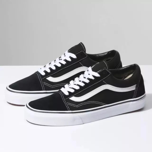 [VN000D3HY281] Vans UA Old Skool Black/White Men Size 12 *USED*