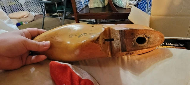 Pair of Vintage Wooden Shoe Form Milton last company.size 10d fair condition  