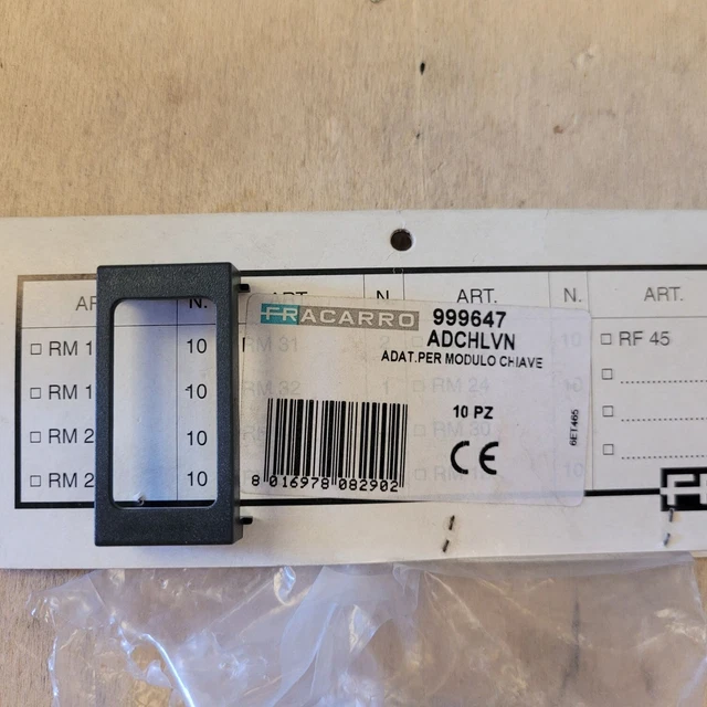 Badge Fracarro CH10-BG - Ricambio Per Antenne E Telecomunicazioni, Modello 911017