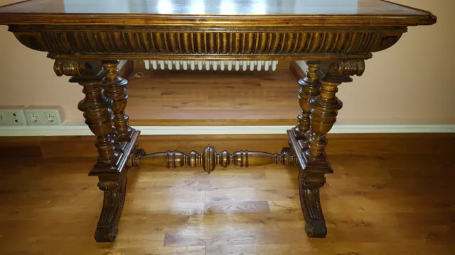 Antik Schreibtisch oder Tisch schöne Säulen Kerbschnitzerei Historismus um 1880