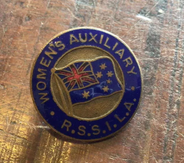 WW2 Australian RSSILA Womens Auxilliary Badge.