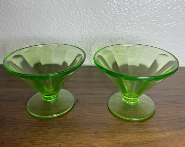 Green Federal Glass Uranium Vaseline Set Of 2 Footed Sherbet Dessert Cups Glows