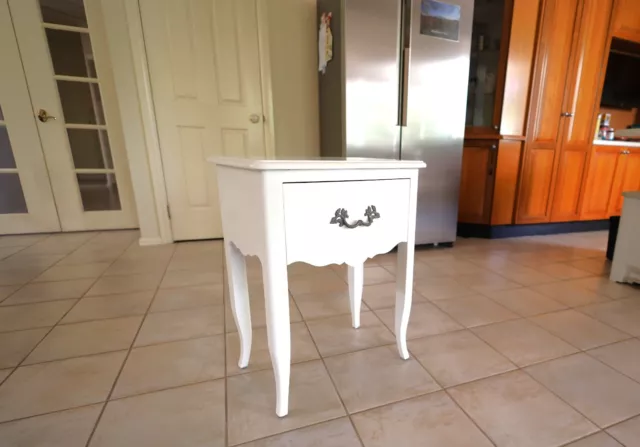 Retro Vintage Style Queen Anne Style Bedside Table Side Table White RRP$350+