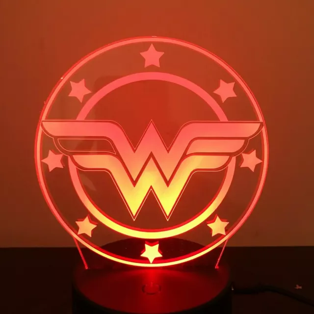 WONDER WOMAN LOGO 3D Acrylic LED 7 Colour Night Light Touch Table Desk Lamp Gift