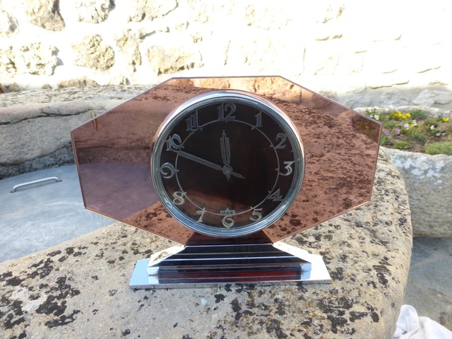 Reveil  Jaz Vintage 1970/1980 Verre Fume Et Chrome