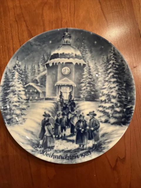 Berlin Design Christmas Carol Silent Night 7 1/2” Decor Plate Weihnachten 1983