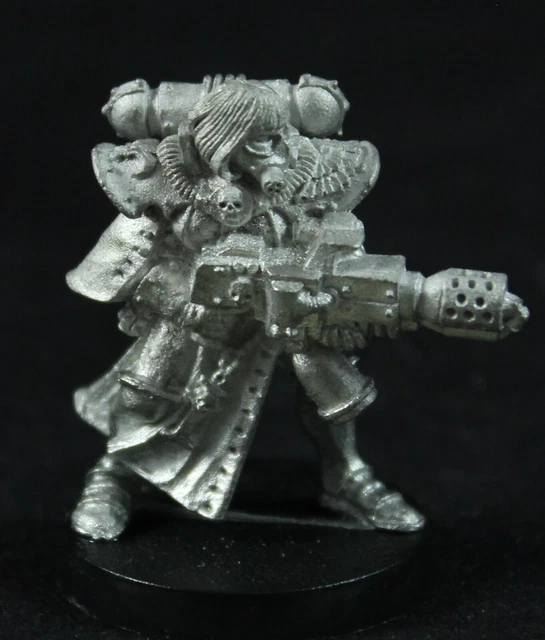 Warhammer 40K: Sisters of Battle- Battle Sister w/ Flamer (Metal) CS72