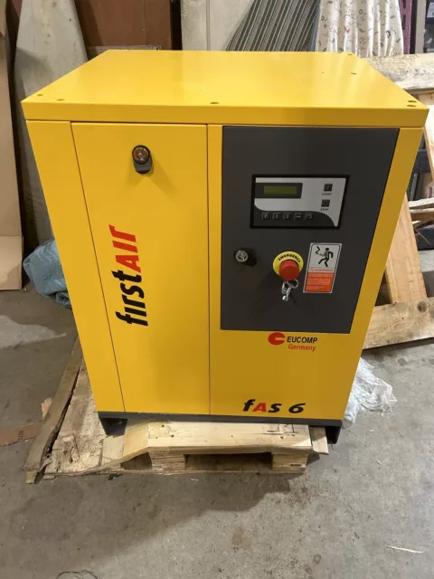 First Air FAS6 7.5-HP Tankless Rotary Screw Air Compressor (230V 1-Phase 150PSI)