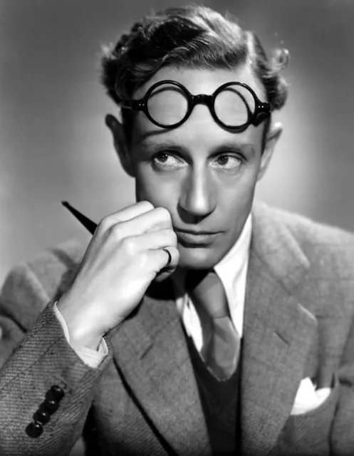 Leslie Howard Picture Henry Higgins Pygmalion Set Photo