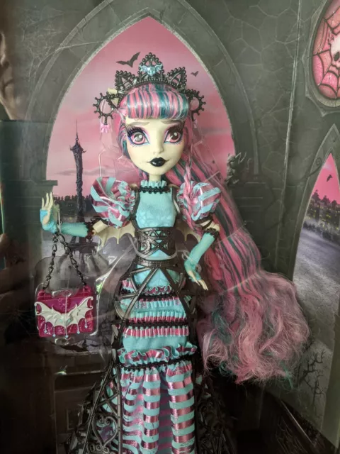MATTEL MONSTER HIGH Doll Rochelle Goyle Ghoul's Night Out 2013