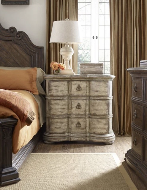 PAIR 2 Thomasville Casa Veneto Corina Nightstands Chest Drawers PICKUP OHIO PAIR 2 Thomasville Casa Veneto Corina Nightstands Chest Drawers PICKUP OHIO