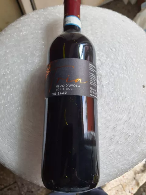 vino nero d'avola DOC Sicilia, provenienza marsala (TP)