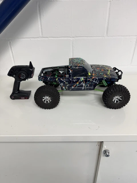 AXIAL WRAITH RC Crawler 1:10 Scale Custom Hilux £312.68 - PicClick UK