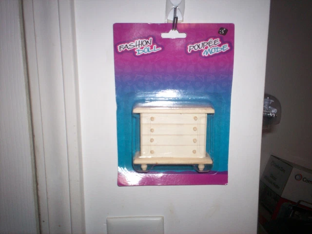 Wood Dollhouse kitchen & Accessories DRESSER