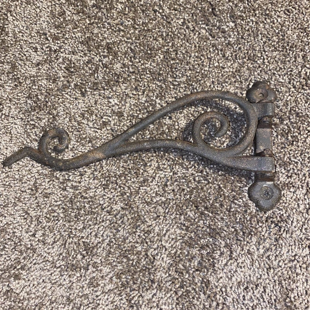 Wall Bracket Swivel Swing Arm Hook Cast Iron Vintage Antique Plants 10"