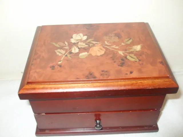Vintage Wooden Floral  Inlaid Jewellery/Trinkets Box  Chest 99p no reserve