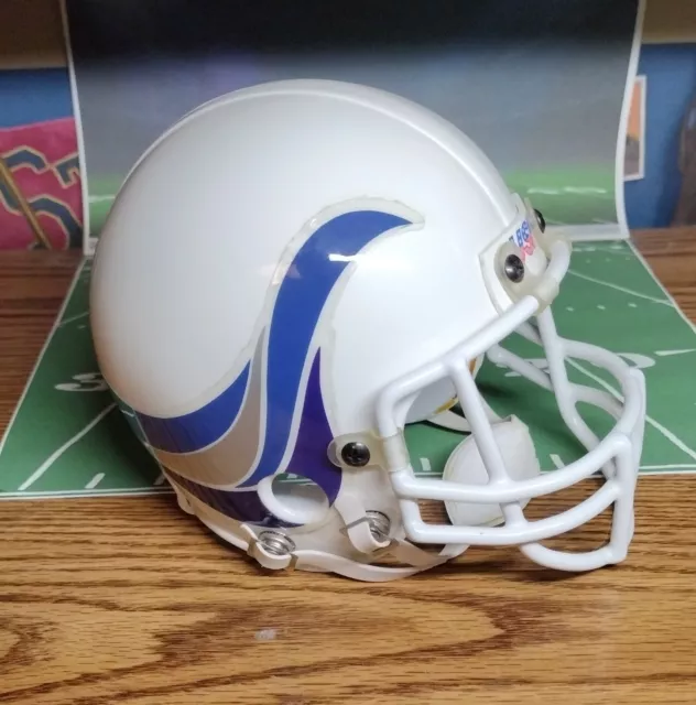 Boston/New Orleans /Portland Breakers USFL Throwback Mini Helmet-Pre-Owned