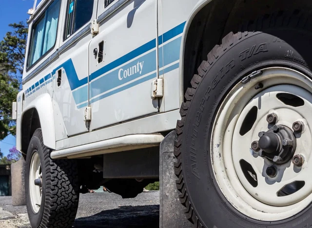 LAND ROVER DEFENDER 90 County 2 colour side decal kit (aftermarket) £59 ...