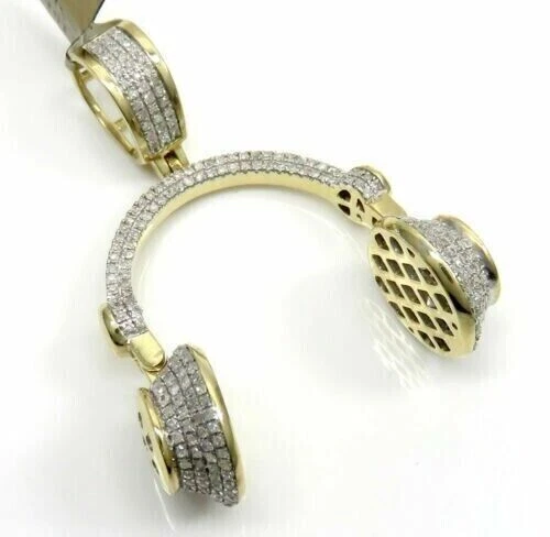 2.20Ct Round Cut Moissanite Men's Headphone Shape Pendant 14k Yellow Gold Plated