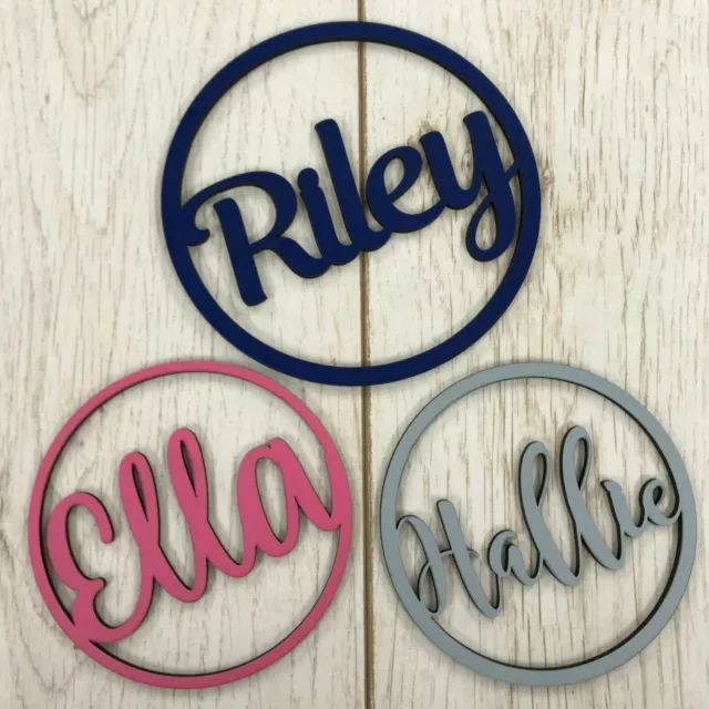 Personalised wooden name hoop wreath - ANY NAME/COLOUR - Circle Loop Plaque