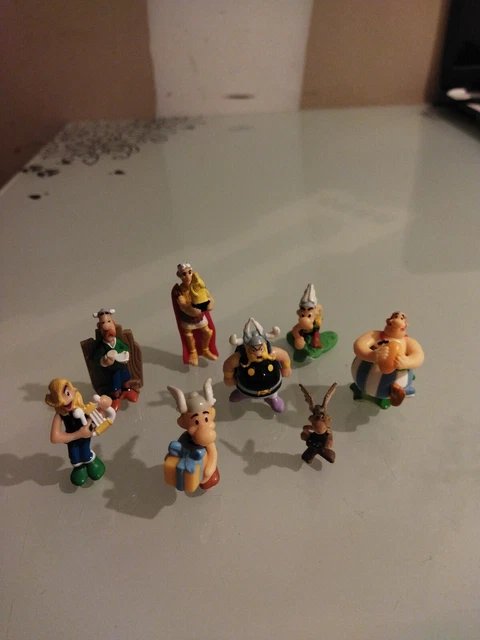 Lot De 9 Figurines Anciennes – Astérix – Occasion