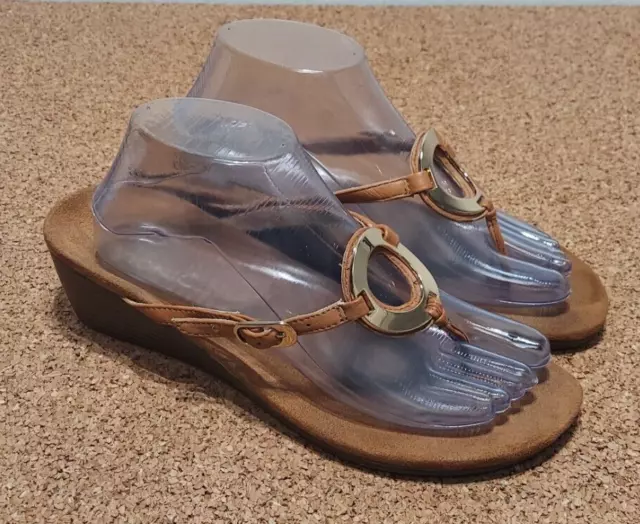 Vionic Women's Slip On Thong Wedge Strappy Sandals Brown Leather Size 8.5