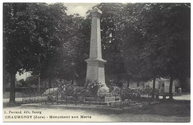 CPA " CHAUMERGY - Monument aux Morts