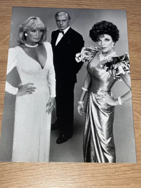 Joan Collins & Linda Evans - original vintage 1984 press photograph. Dynasty