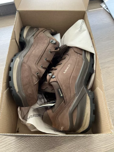 LOWA RENEGADE GTX Lo Mens Brown Walking Shoes Size UK 7 Used £30.00 ...