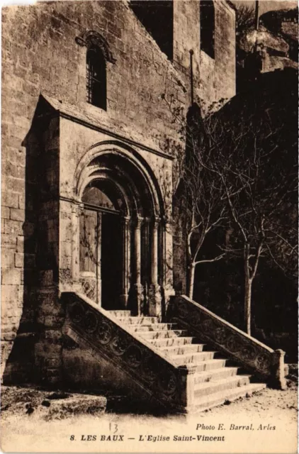 CPA LES BAUX-de-PROVENCE L'Eglise Saint-Vincent (1290892)