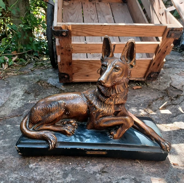 Chien Décoratif En Plâtre - Statuette - Occasion
