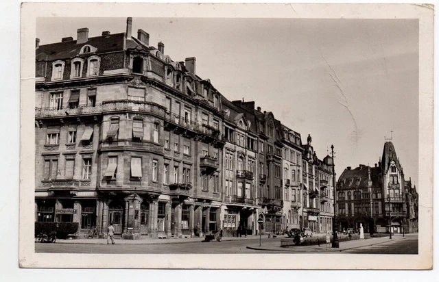 THIONVILLE - Moselle - CPA 57 - Place du Luxembourg - Stamp removed from back