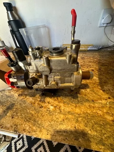 Fuel injection pump Delphi,Perkins 6 cylinder