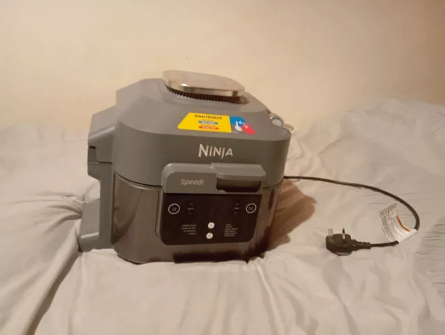 Ninja Speedi 10-in-1 Rapid Cooker & Air Fryer ON400UK Good Used Condition