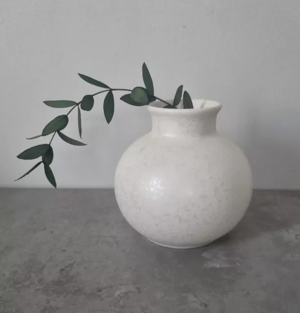 Vintage weiße Poole Keramik runde Glühbirne Knospe schillernd glänzend Glasur Globe Vase