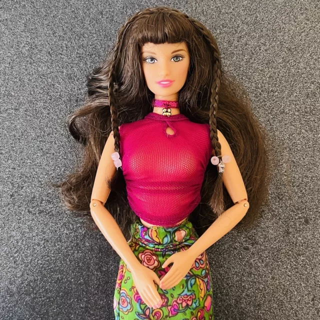 BARBIE GENERATION GIRL Lara Dance Party Doll 90 s With Clothes