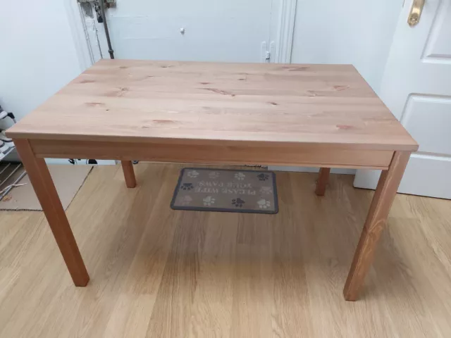 Mesa Comedor con Sillas