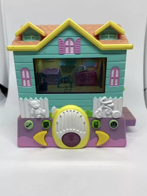 BLUE BABYSITTER Pixel Chix Electronic Game 2005 Mattel House - NO SOUND