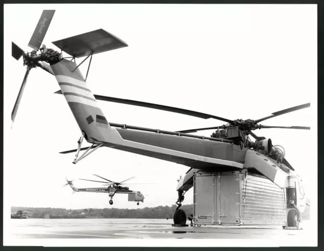 Fotografie Hubschrauber Sikorsky WF S-64, Helikopter mit Transportbehälter, Gro