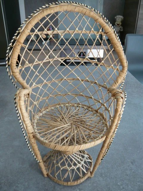 Table et chaise rotin pour enfant époque 1900