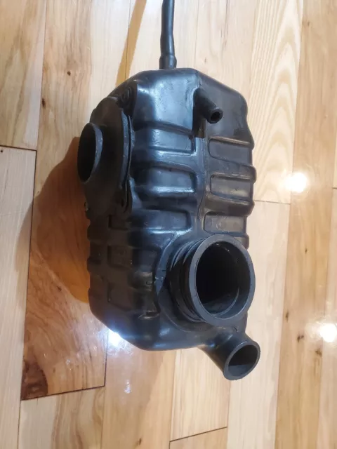 90 - 93 Suzuki VX800 rear airbox with filter