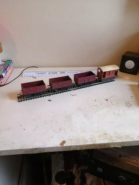 3 X Triang Maroon 12t Open Wagons + R16 Brake Van. Short Freight Train 00 Guage